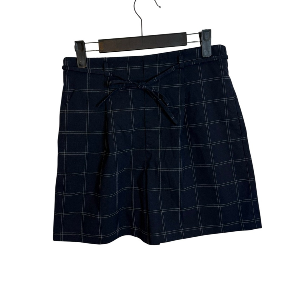 Uniqlo Navy Blue High Waisted Plaid Belted Shorts